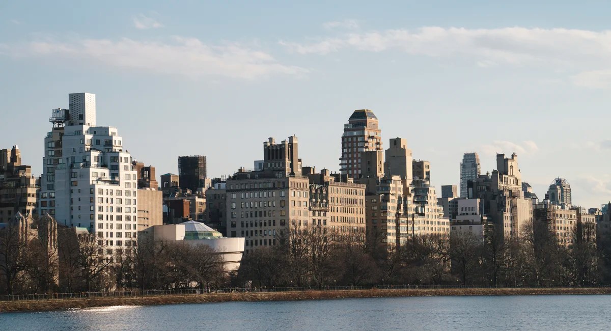 Legionella Outbreak: Guggenheim and 30+ Buildings Affected on Upper East Side (2026)